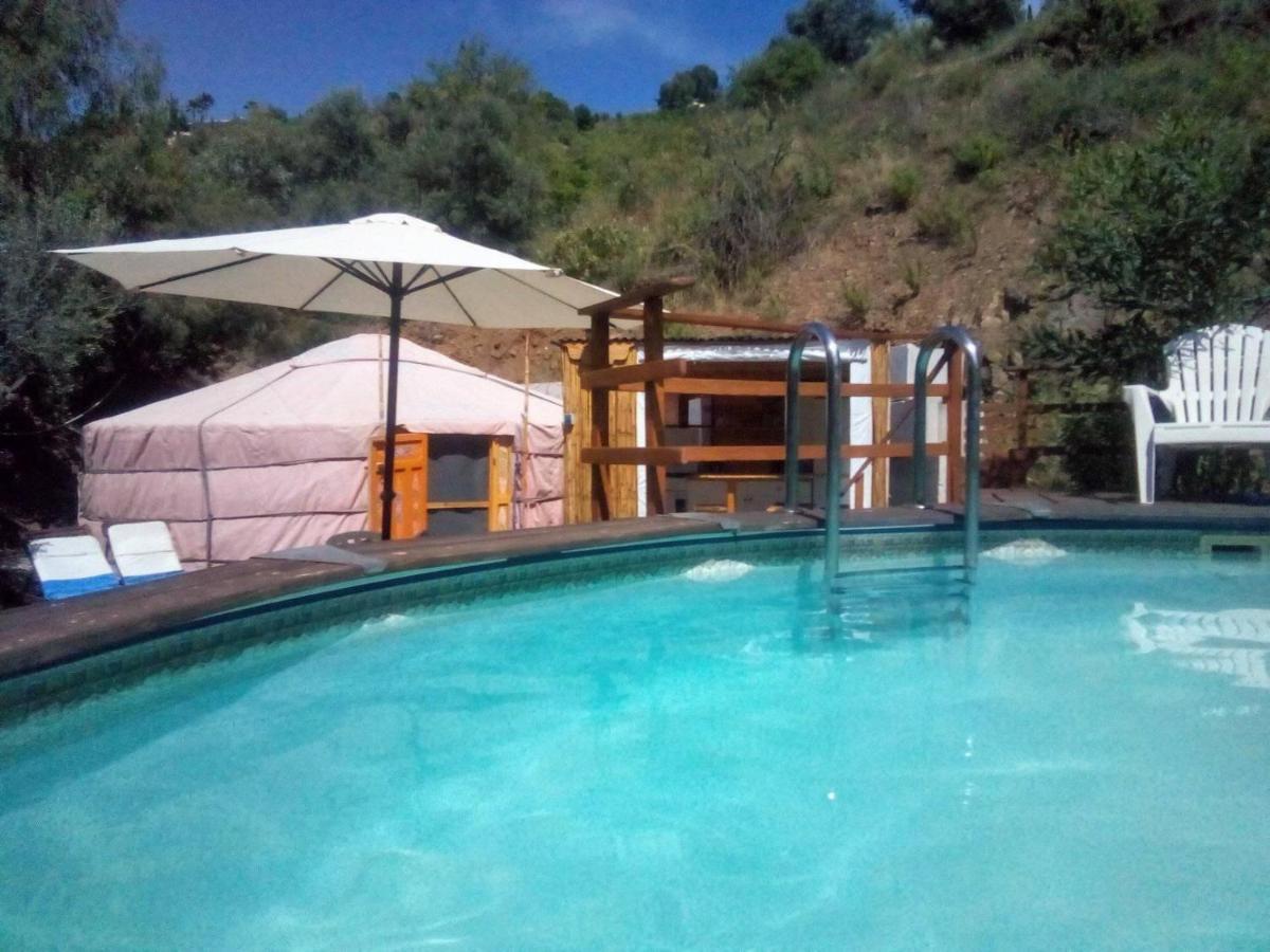 阿尔加罗沃 Eldorado Yurt酒店 外观 照片