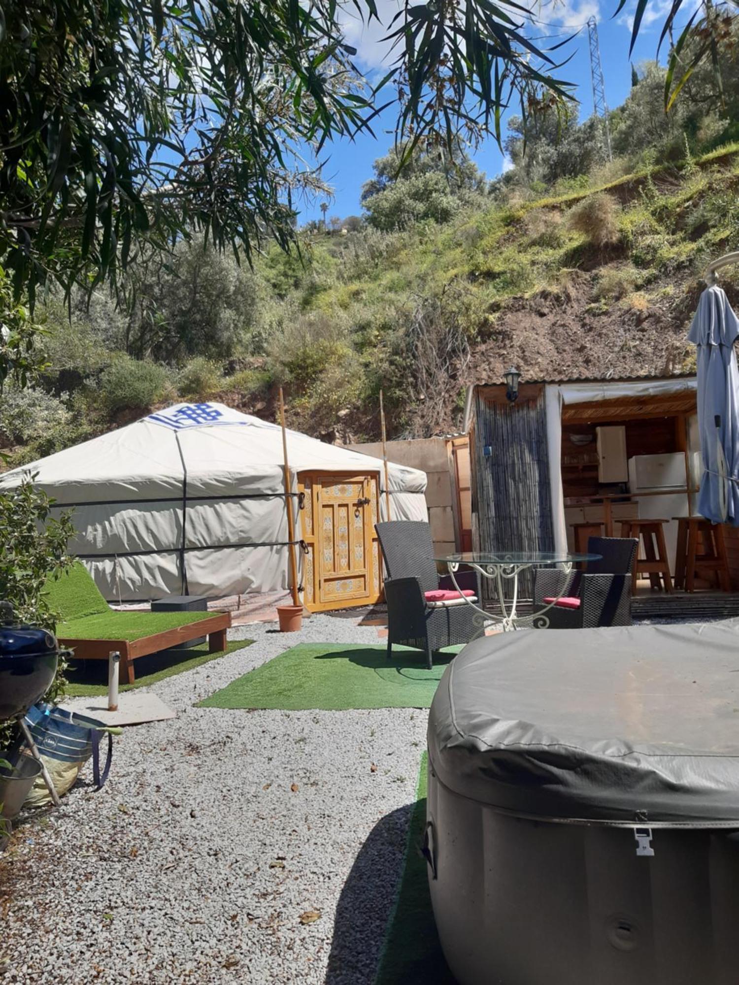 阿尔加罗沃 Eldorado Yurt酒店 外观 照片